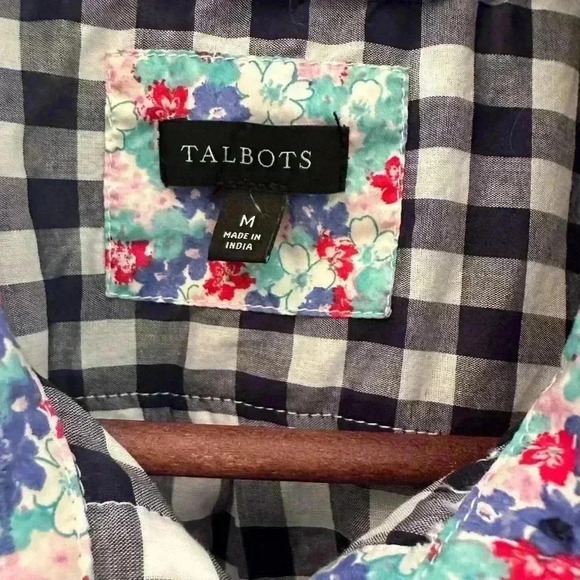 Talbots Womens Navy/White Gingham Button Down with Floral accents. Size Medium - Picture 5 of 7